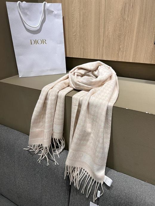 迪奥24年新款千鸟格围巾，这款围巾向经典的粉色和白色千鸟格纹图案致敬（EJ） 商品图7