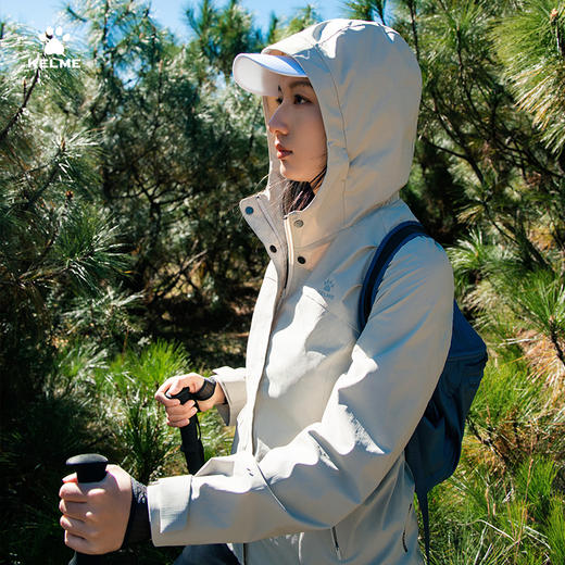 卡尔美春季新款城市野营系列女士梭织外套（连帽） 商品图1