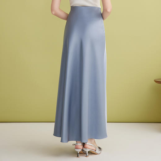 EITIE爱特爱长款及踝垂坠缎面高腰显瘦高级感百搭纯色半身裙2025春季新款A2506513 商品图5