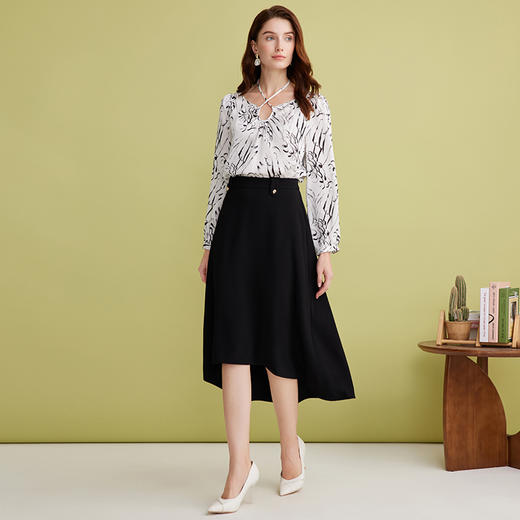 EITIE爱特爱两穿系带气质黑白水墨印花衬衫上衣2025春季新款A2513507 商品图1