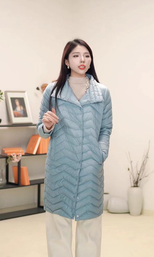 L115以内 臣禾 【雾霾蓝轻薄羽绒】绗缝长款羽绒服9241070152 商品图1