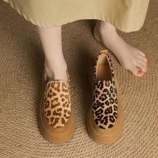 【预售5天】真皮豹纹马毛百搭简约厚底拼色单鞋春季新款日常休闲乐福鞋TYMXY&1896 商品图2