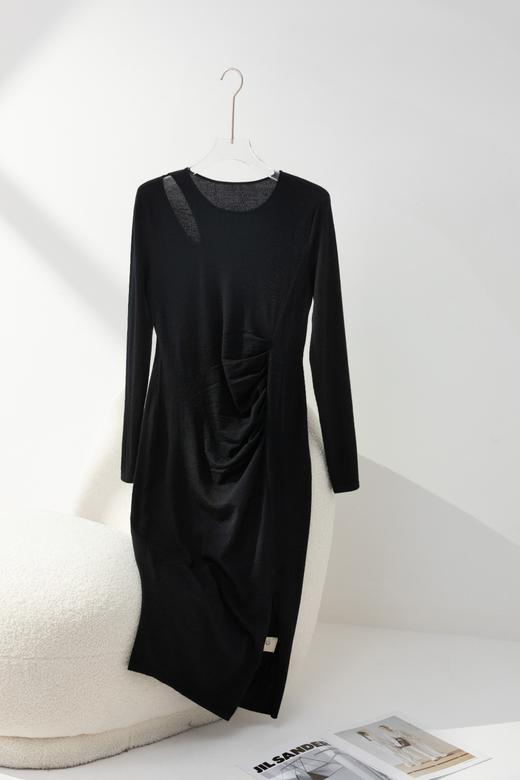 孤品 | 100羊绒肩部造型小礼服裙L码 商品图0