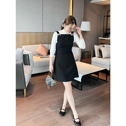 新年折扣 2501201   蝴蝶结扣吊带连衣裙 商品图1