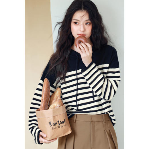 【严选】诗凡黎经典条纹连帽针织衫2025春新品高级感宽松慵懒风套头上衣女7G1231831 商品图0