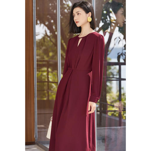 【气质优雅连衣裙】2026春季时尚简约红色A字裙5360 商品图1