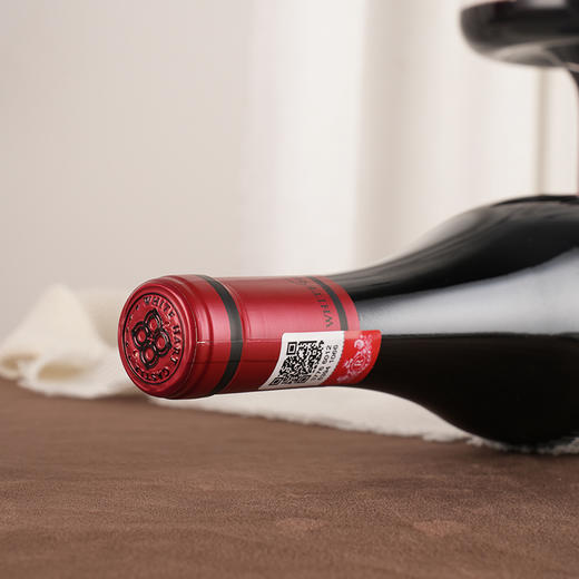 限量珍藏！50年限定！【雅科诺干红双支水钻礼盒皮盒】一口穿越半个世纪的经典醇香！正宗原瓶进口，放心品鉴 商品图3