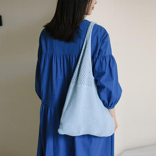 绽放旅行女装113朵/亚麻棉圆领落肩长袖塔克捏褶宽松大摆连衣裙 商品图2