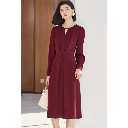 【气质优雅连衣裙】2026春季时尚简约红色A字裙5360 商品图3