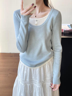 💖【小野日记Yono's Diary春款新款大U领羊毛衫XY-F-2002款】🔥假两件设计上身层次感十足，🌸10%羊毛含量，面料柔软亲肤，💕5个颜色可以选择，👗显瘦又百搭！！！