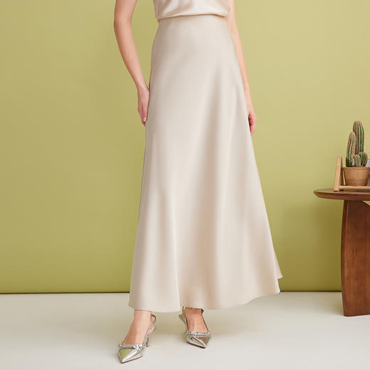 EITIE爱特爱长款及踝垂坠缎面高腰显瘦高级感百搭纯色半身裙2025春季新款A2506513 商品图7