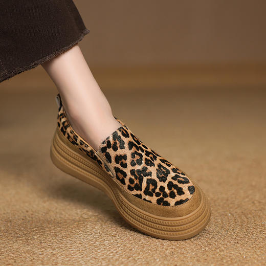【预售5天】真皮豹纹马毛百搭简约厚底拼色单鞋春季新款日常休闲乐福鞋TYMXY&1896 商品图0