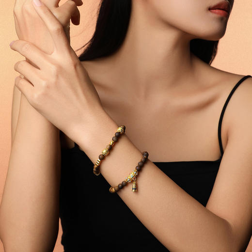 【古法文玩新品】沉香与金 古法经典六字真言 鎏彩沉香珠串手链  金克重约9.36克 克重计价，多退少补.（Y）【金价请咨询客服，克重计价都包含工费【每日金价请咨询客服】 商品图4