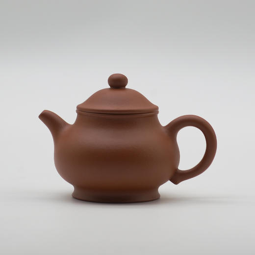 限量联名款紫砂壶 黄龙山原矿朱泥谦六潘壶 商品图0