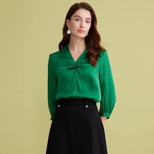 EITIE爱特爱2025春季新款高级感气质V领直筒显瘦纯色七分袖衬衫上衣A2513523 商品图2