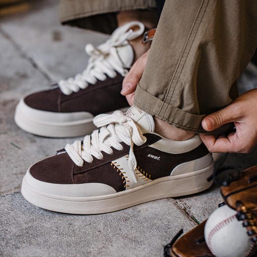 马登秋冬新款棒球设计男鞋平底休闲鞋厚底增高潮流复古百搭板鞋 商品图0