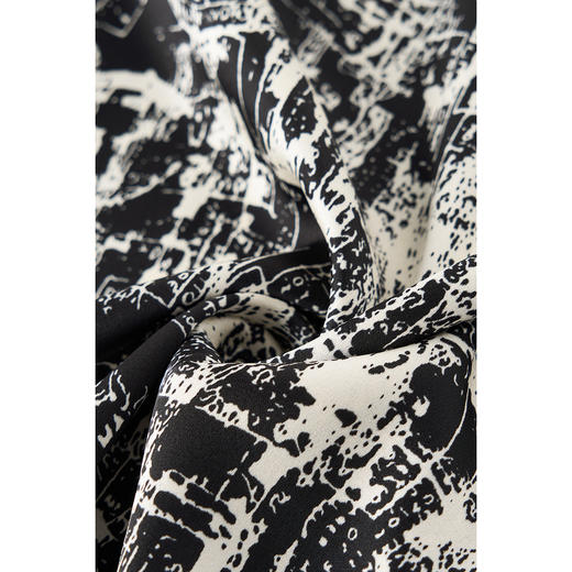 剩S/M 米思阳2026春季新款知性优雅吊带连衣裙设计感印花内搭裙子4978 商品图3