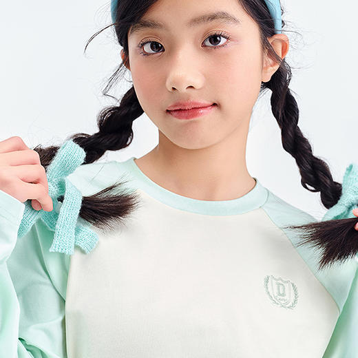 笛莎Deesha青少年女童T恤2025春季女童撞色刺绣长袖T恤 商品图1