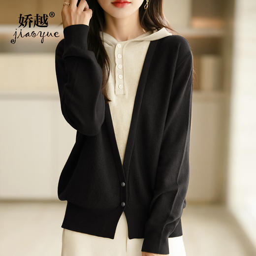 QHJY-JY8214春秋新款女式针织衫温柔慵懒风假两件毛衣拼色连帽领外穿上衣 商品图0