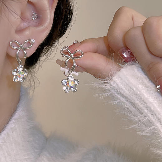 【YW】无忧购轻奢小众高级感小清新百搭耳钉花朵大链接(截单后7天发货) 商品图10