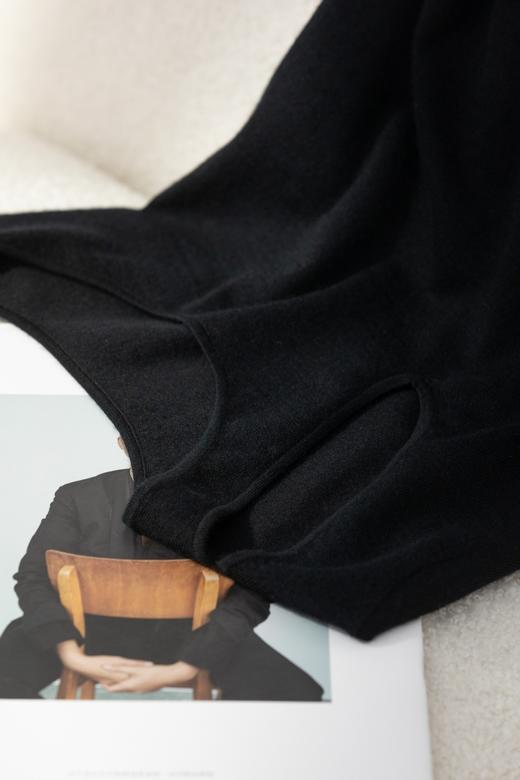 孤品 | 100羊绒肩部造型小礼服裙L码 商品图4