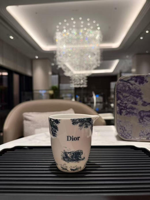 重磅来袭，高端茶具套装，原单Dior动物系列，送礼佳品，杯身晶莹剔透温柔如玉，非常有收藏价值的一套茶具，生活真的得充满仪式感。 商品图10