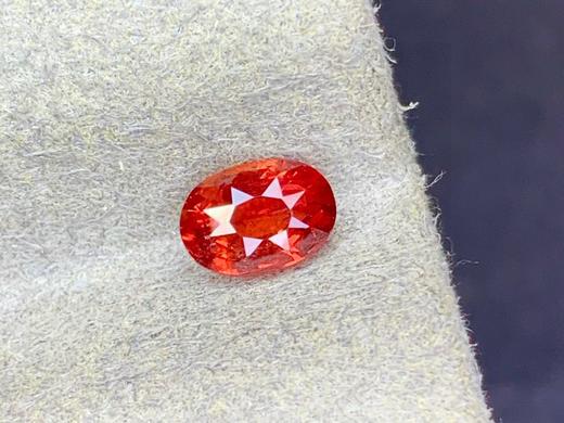 1.03ct刻面帕帕拉恰蓝宝石裸石 商品图2