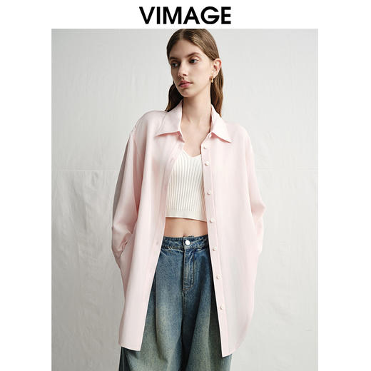 VIMAGE纬漫纪垂坠舒适宽松显瘦浅粉色衬衫外套2025春季新款V2309905 商品图2