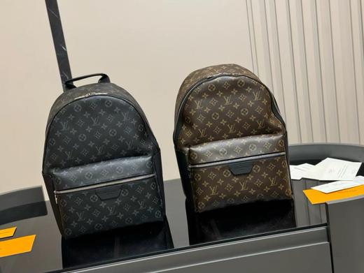 D011554出差旅行b备休闲商务都可驾驭高颜值双肩包 商品图0