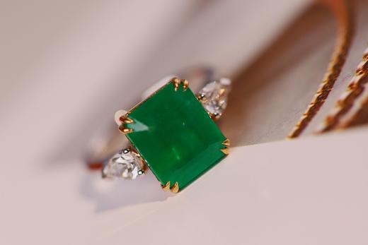 5.21ct刻面祖母绿戒指 商品图0