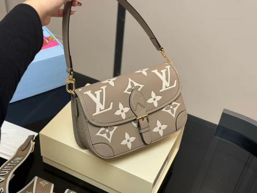 D011551复古气质双肩带百搭单肩斜挎法棍包 商品图8