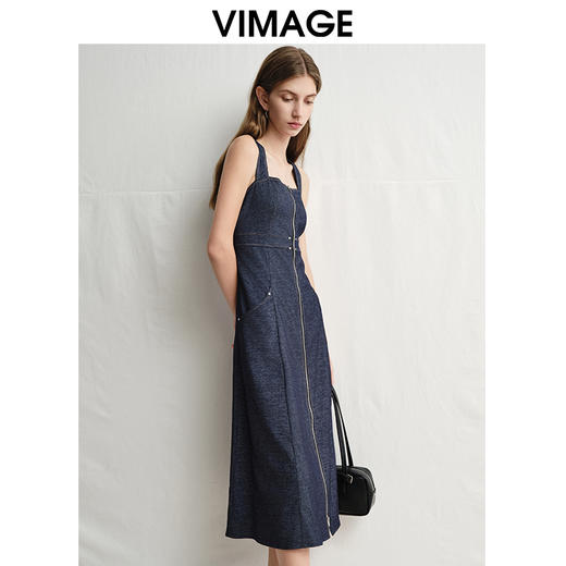 VIMAGE纬漫纪舒适百搭修身宽肩带吊带休闲连衣裙2025春季新款V2307905 商品图2