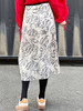 TYNVIE 分层腰部A字型中长裙-白色印花 商品缩略图5