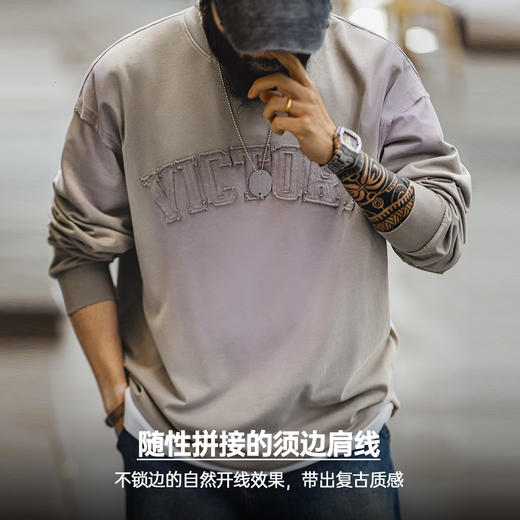 工装优选美式复古字母贴布卫衣渐变色水洗做旧宽松圆领T恤男春季 商品图3