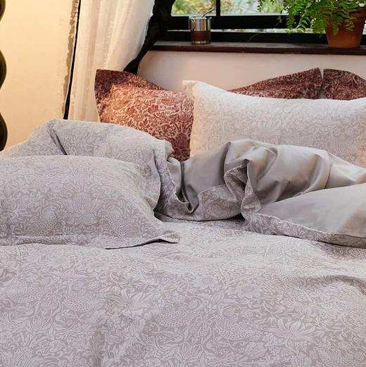 草莓小偷立体浮雕提花四件套|A类标准，五星级酒店品质睡得香 商品图0