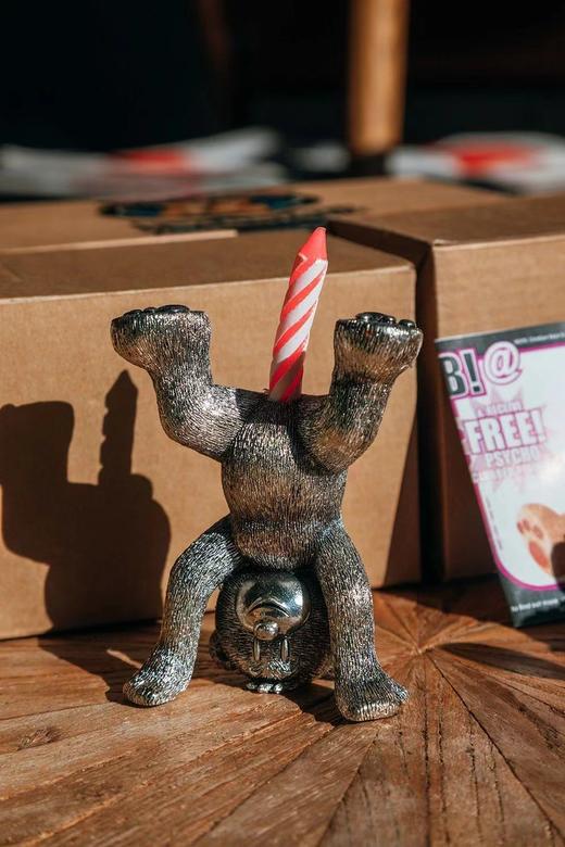 C011508以其独特的“变态”设计而著称更具个性和时尚感六个一组摆件熊 商品图8