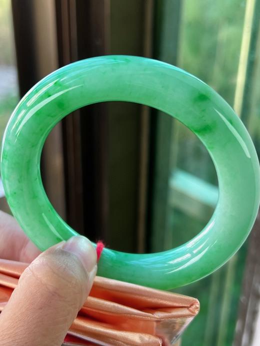 57圆条翡翠手镯 商品图2