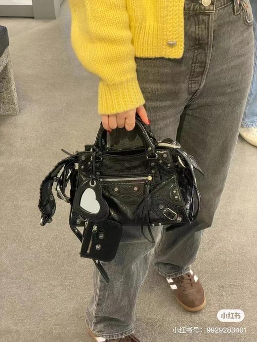 D011552上身慵懒感li刻get超帅超实用大包机车大廓形包 商品图0