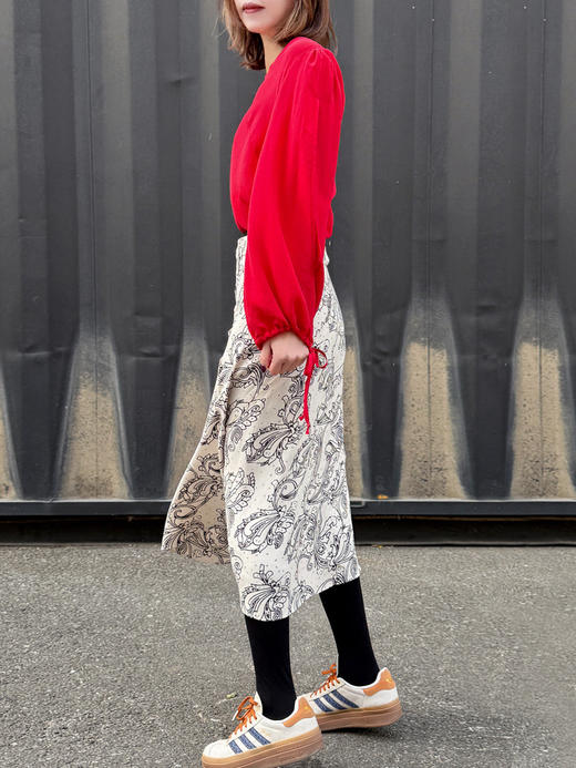 TYNVIE 分层腰部A字型中长裙-白色印花 商品图9