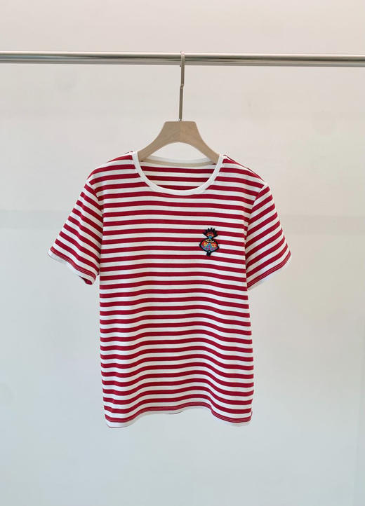 中国新年红白条胶囊系列 红白条水柔棉针织布短袖T恤 布面柔软 | 光泽度好 | 舒适亲肤 精致圆领 合身版型遮肉显瘦 商品图6