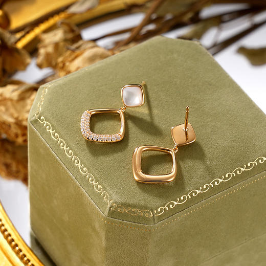 子佩集S925银【魅力闪烁】耳钉纯银【KK155E】时尚镀金白贝母方块几何2501 商品图1