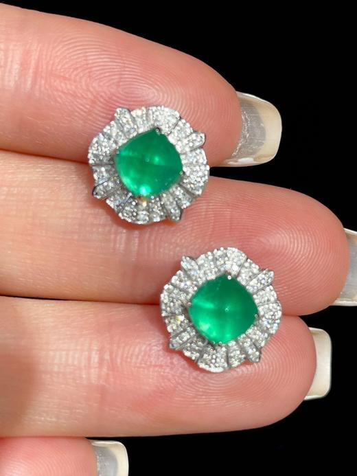 2ct糖塔祖母绿耳钉 商品图1