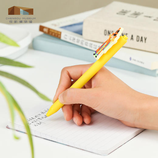 成都博物馆【 财神好运按动中性笔速干顺滑】 博物馆文创毛毡笔套签字笔文具高颜值金榜题名生日礼物送朋友 商品图1