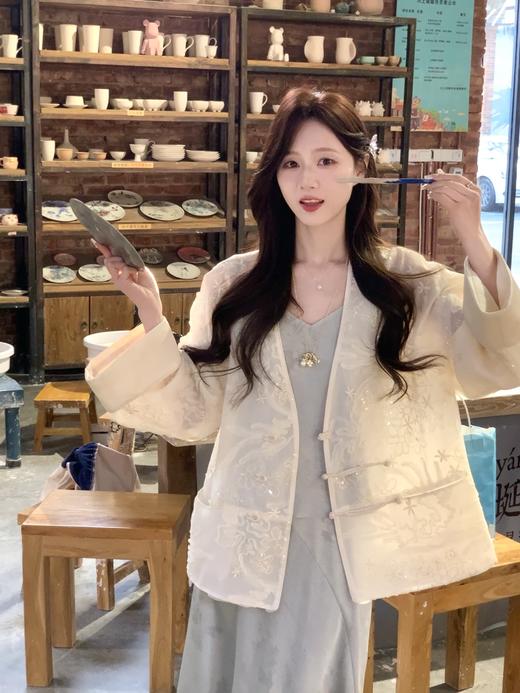 现货 新中式【白茶许语】设计师高定新中式气质立体刺绣提花重工外套女 商品图0