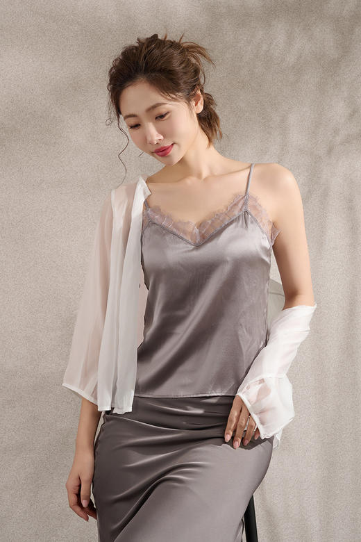 逸红颜周末小集市#完美蕾丝吊带【听松】19姆米真丝弹力缎，自带超薄固定杯垫 商品图6