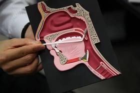  嗓子哑竟是癌症晚期！这些常见的小症状被太多人忽视，早发现可救命 