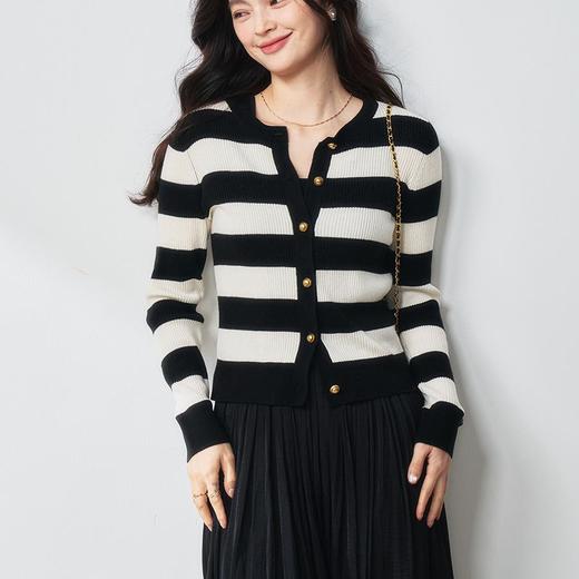 【高货sh】全新升级【铂金会员266/天猫359/差价93】(12000) 洛诗琳黑白条纹圆领针织开衫2025早春显瘦毛衣修身外套女 商品图2