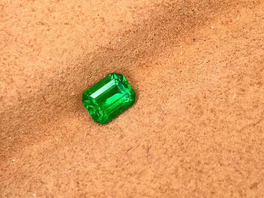 0.59ct刻面祖母绿裸石 商品图1