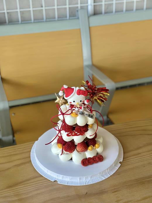 2025招财kitty🐱草莓塔 商品图1