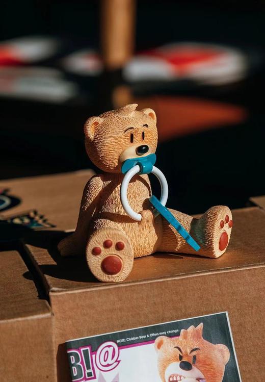 C011508以其独特的“变态”设计而著称更具个性和时尚感六个一组摆件熊 商品图11